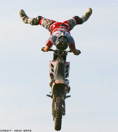 Body Bebê Motocross Freestyle Trick